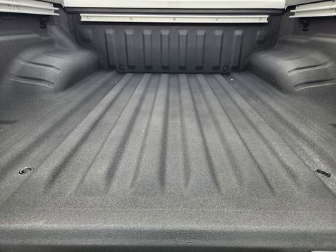 New 2025 Nissan Frontier SV w/ SV Convenience Package image 21