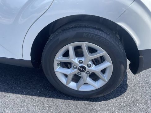 Certified 2022 Kia Soul LX w/ Technology Package FWD image 7