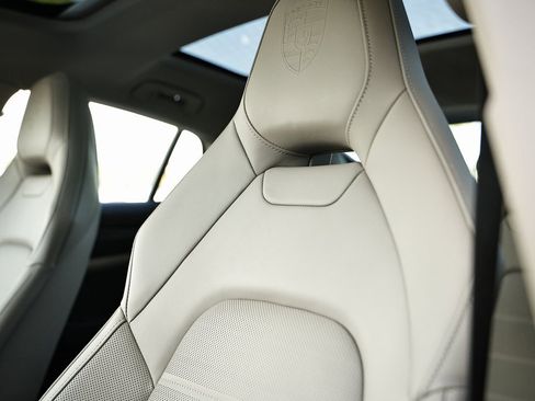 New 2026 Porsche Panamera 4 image 23