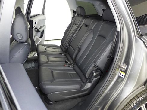 Used 2023 Audi Q7 2.0T Premium Plus w/ Premium Plus Package AWD/4WD image 21