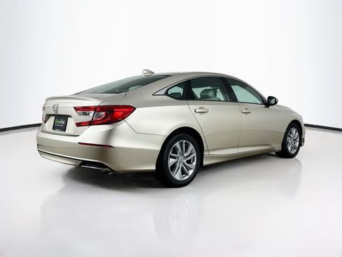 Used 2020 Honda Accord LX image 9