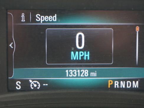 Used 2017 Buick Encore Essence FWD image 6