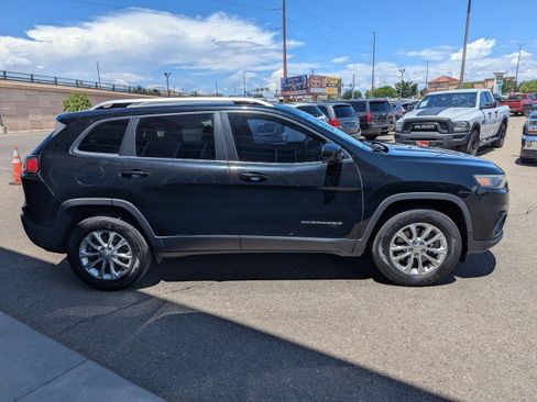 Used 2019 Jeep Cherokee Latitude w/ Popular Appearance Group AWD/4WD image 6
