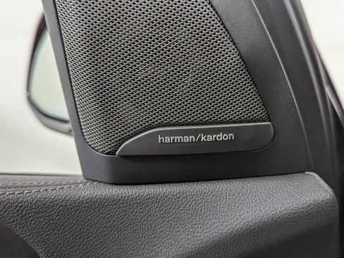 Used 2021 BMW X5 xDrive45e w/ M Sport Package image 17