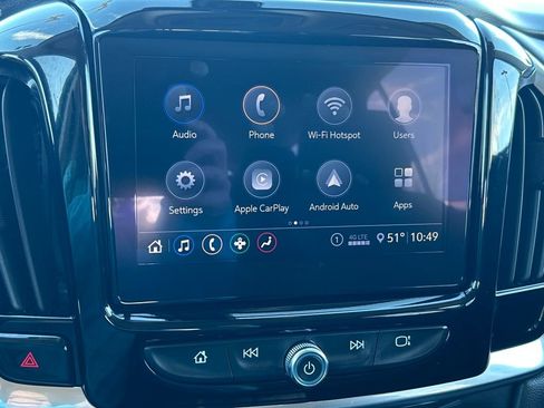 Used 2021 Chevrolet Traverse LT image 14