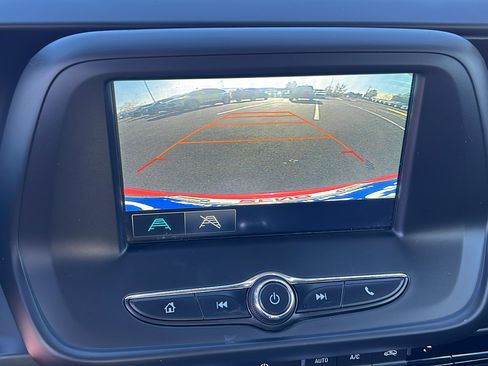 Used 2018 Chevrolet Camaro LT image 18