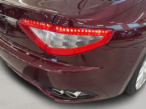 Used 2015 Maserati GranTurismo Convertible RWD image 21