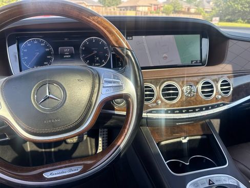 Used 2017 Mercedes-Benz S 550 4MATIC Sedan image 10