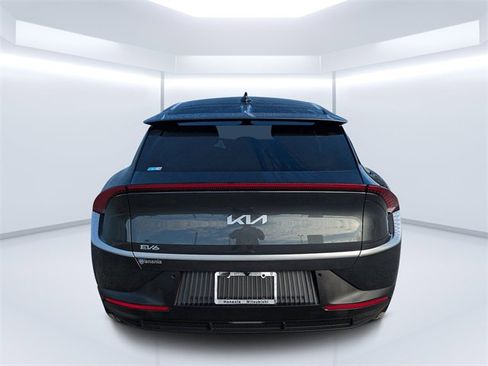 Used 2024 Kia EV6 Light image 4