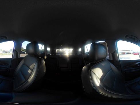 Used 2023 GMC Terrain SLT image 42