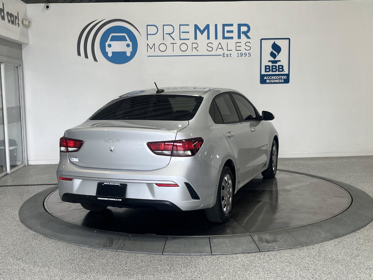 Used 2022 Kia Rio LX FWD image 5