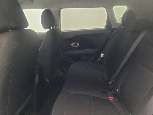 Used 2019 Kia Soul FWD image 18