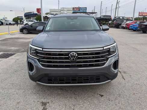 Certified 2024 Volkswagen Atlas SE image 10