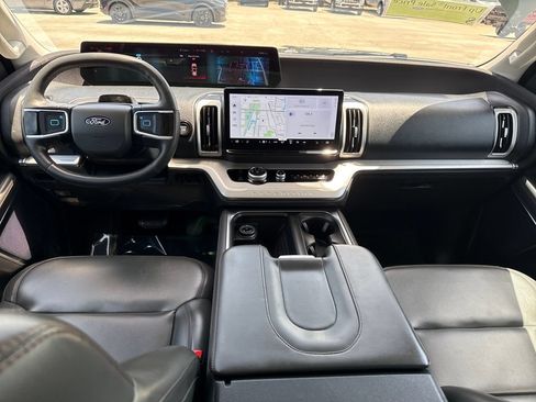 Certified 2025 Ford Expedition Active RWD image 6