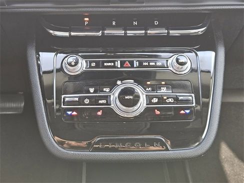 Certified 2021 Lincoln Corsair Reserve image 18