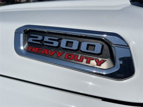 Used 2024 RAM 2500 Big Horn AWD/4WD image 16