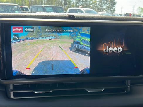 New 2025 Jeep Gladiator Rubicon AWD/4WD image 25