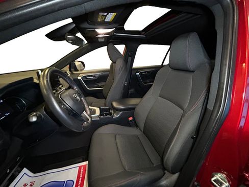 Used 2023 Toyota RAV4 SE w/ Weather & Moonroof Package image 9