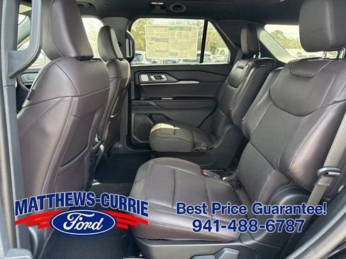 New 2026 Ford Explorer Platinum RWD image 11