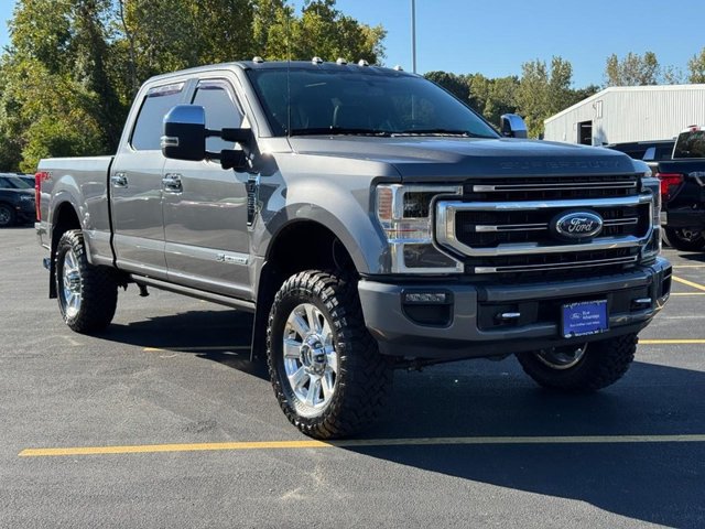 Used 2022 Ford F350 Platinum w/ FX4 Off-Road Package AWD/4WD image 2