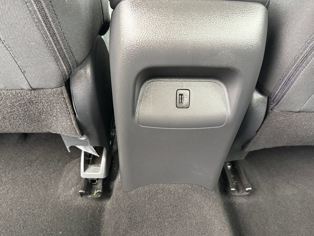 Used 2025 Nissan Sentra SV FWD image 36
