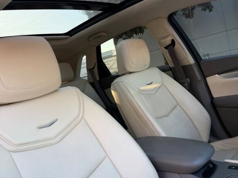 Used 2017 Cadillac XT5 Premium Luxury image 13