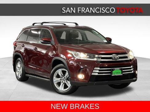 Used 2017 Toyota Highlander Limited AWD/4WD image 7