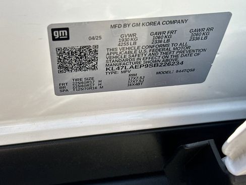 Certified 2025 Buick Envista Preferred image 29