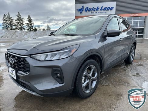 Used 2025 Ford Escape ST-Line Select image 1