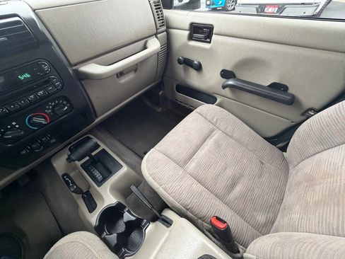 Used 2004 Jeep Wrangler 4WD w/ Dual Top Group image 14