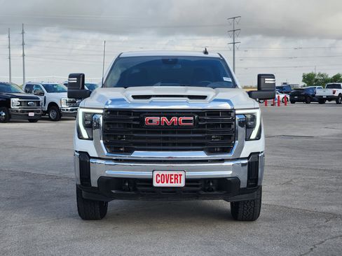 Used 2024 GMC Sierra 2500 Pro w/ Convenience Package AWD/4WD image 2