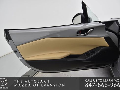 Used 2025 MAZDA MX-5 Miata Grand Touring w/ Weather Package image 39