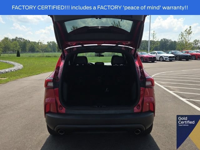 Certified 2025 Ford Escape ST-Line Select AWD/4WD image 14