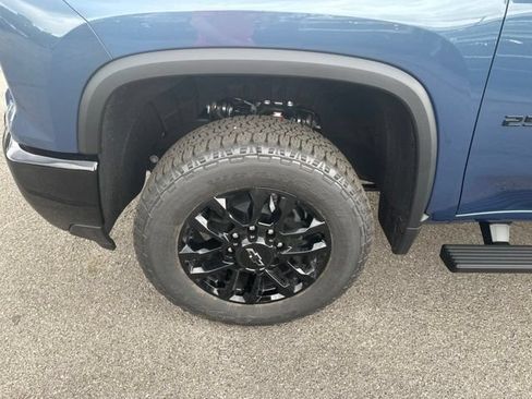 New 2026 Chevrolet Silverado 2500 Custom w/ Custom Value Package AWD/4WD image 10