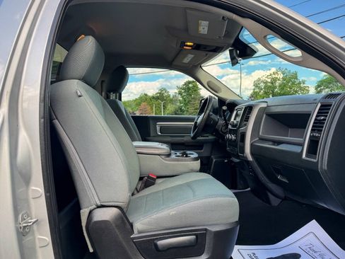 Used 2016 RAM 3500 Tradesman w/ Chrome Appearance Group AWD/4WD image 16