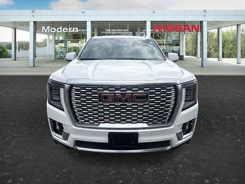 Used 2023 GMC Yukon Denali AWD/4WD image 8