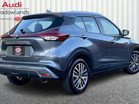 Used 2022 Nissan Kicks SV FWD image 6