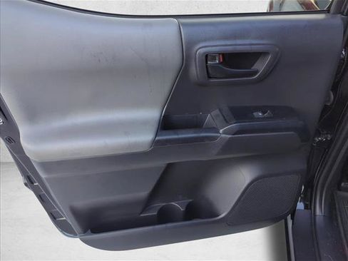Used 2023 Toyota Tacoma SR AWD/4WD image 9