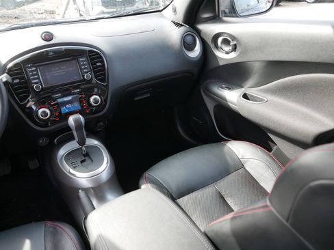 Used 2015 Nissan Juke SL image 11