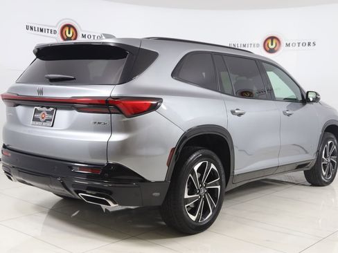 Used 2025 Buick Enclave Sport Touring FWD image 3