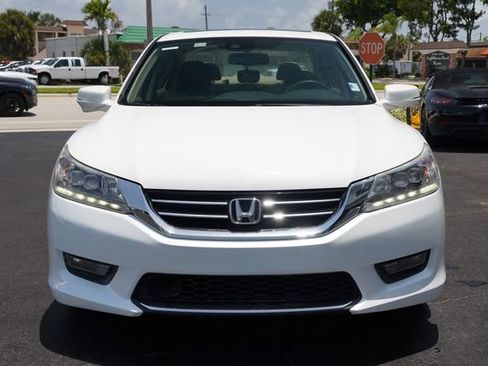 Used 2015 Honda Accord Touring image 21