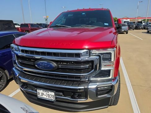 Used 2022 Ford F250 Lariat w/ Lariat Ultimate Package AWD/4WD image 2