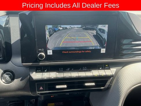 Used 2025 Toyota Camry SE w/ Convenience Package AWD/4WD image 17