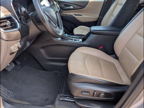 Used 2023 Chevrolet Equinox Premier FWD image 12