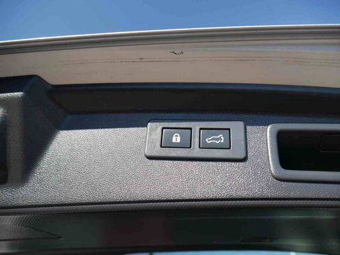 Used 2022 Subaru Forester Premium w/ Popular Package #1 image 11