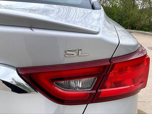 Used 2016 Nissan Maxima 3.5 SL FWD image 23