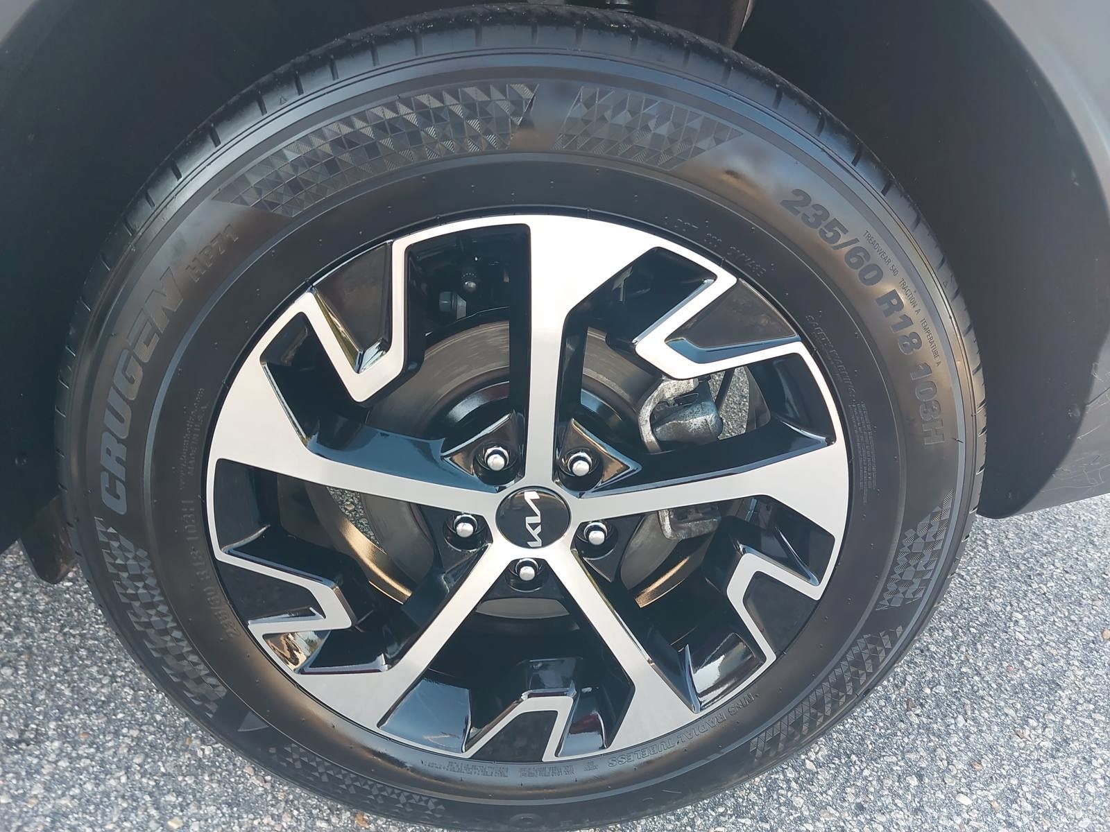 Used 2024 Kia Sportage EX AWD/4WD image 32