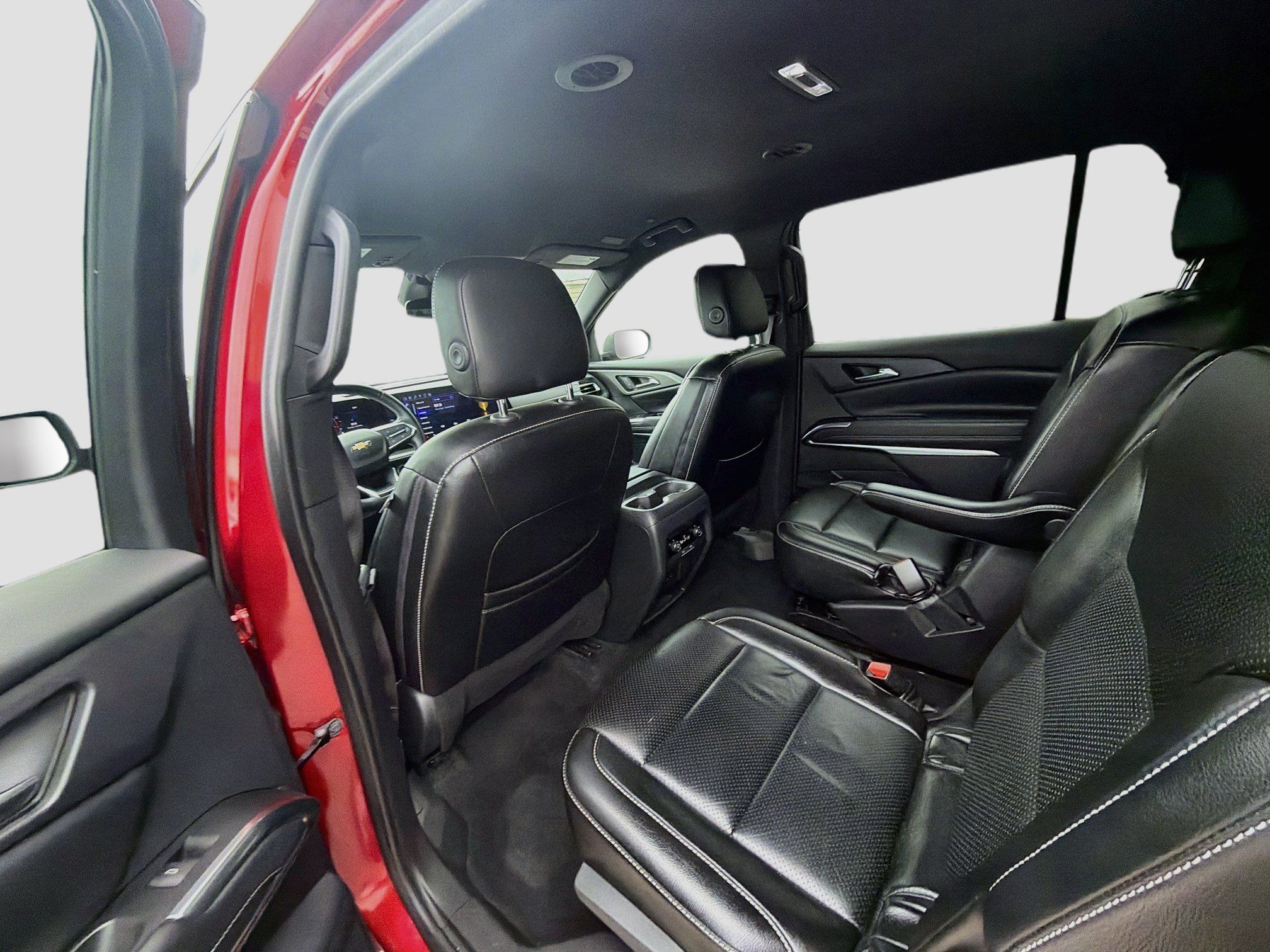 Used 2024 Chevrolet Traverse LT FWD image 24