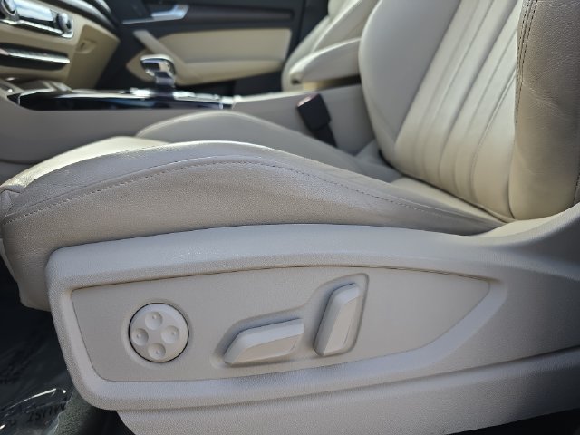 Used 2024 Audi Q5 2.0T Premium AWD/4WD image 31