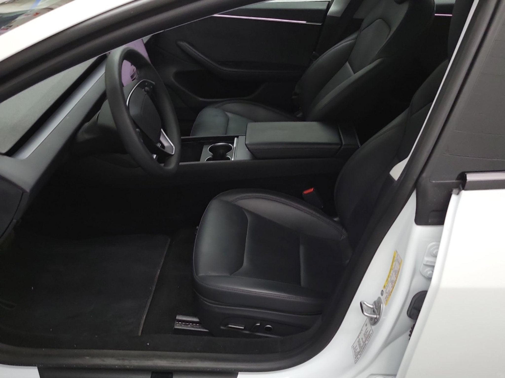 Used 2025 Tesla Model 3 Long Range AWD/4WD image 4